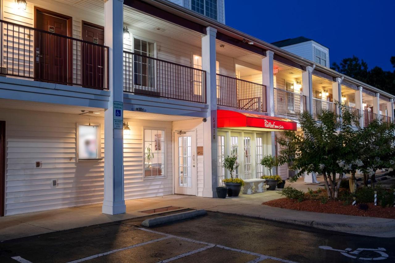 Red Roof Inn & Suites Уилсън Екстериор снимка