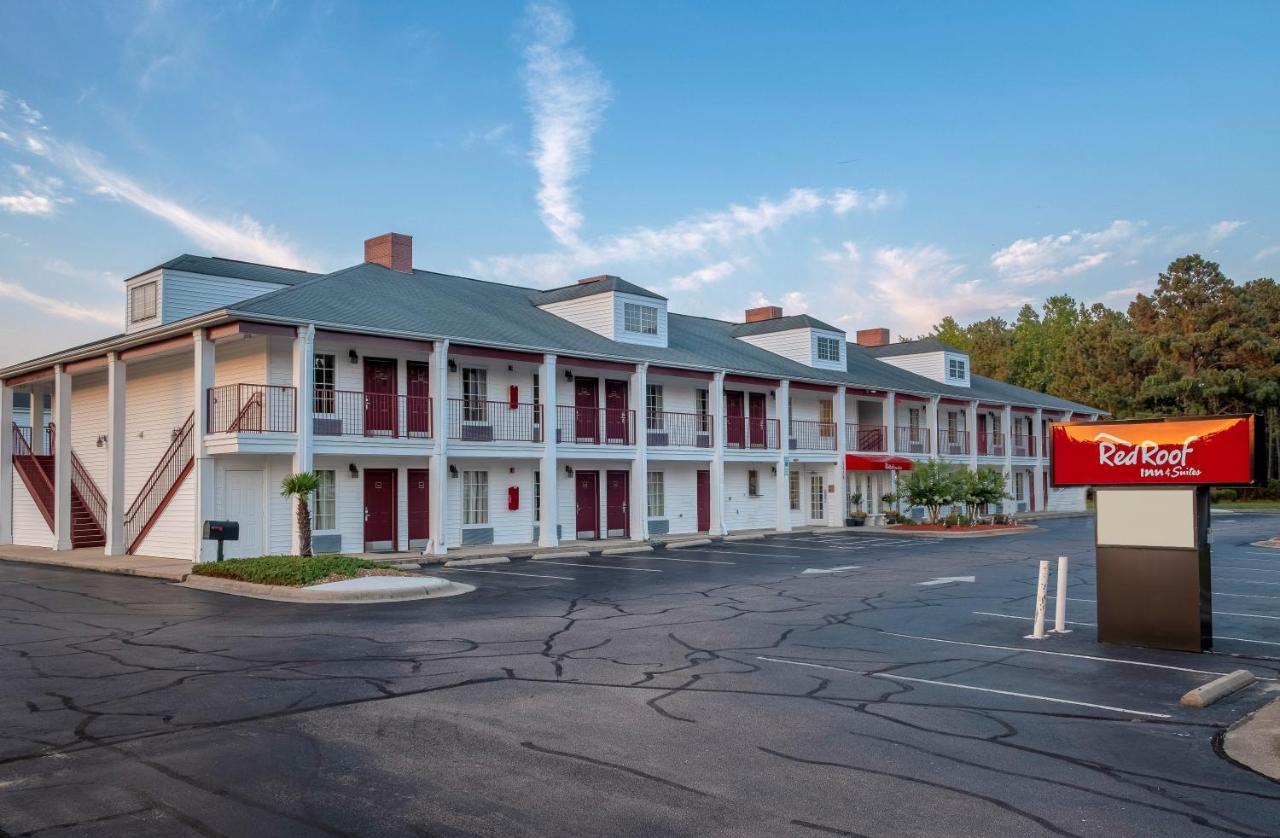 Red Roof Inn & Suites Уилсън Екстериор снимка