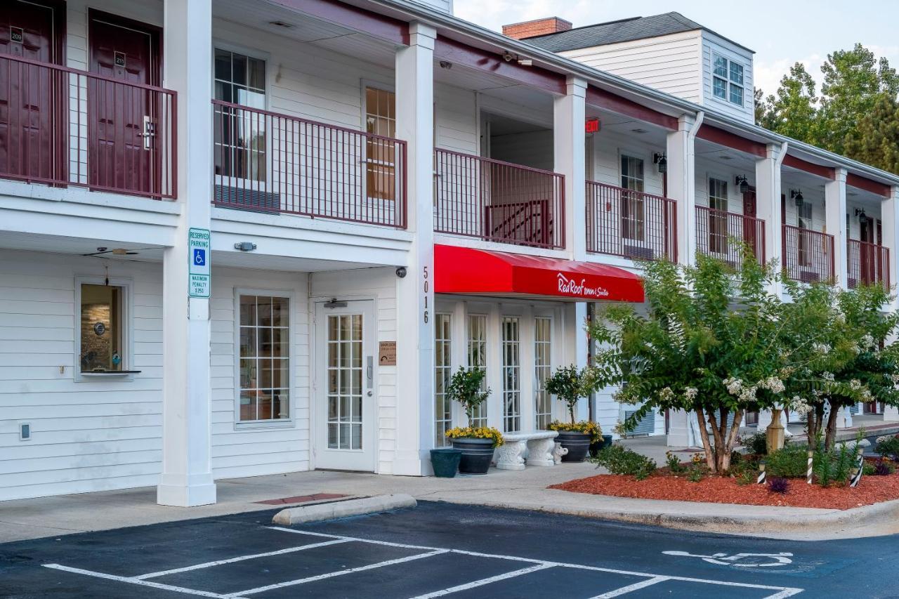 Red Roof Inn & Suites Уилсън Екстериор снимка