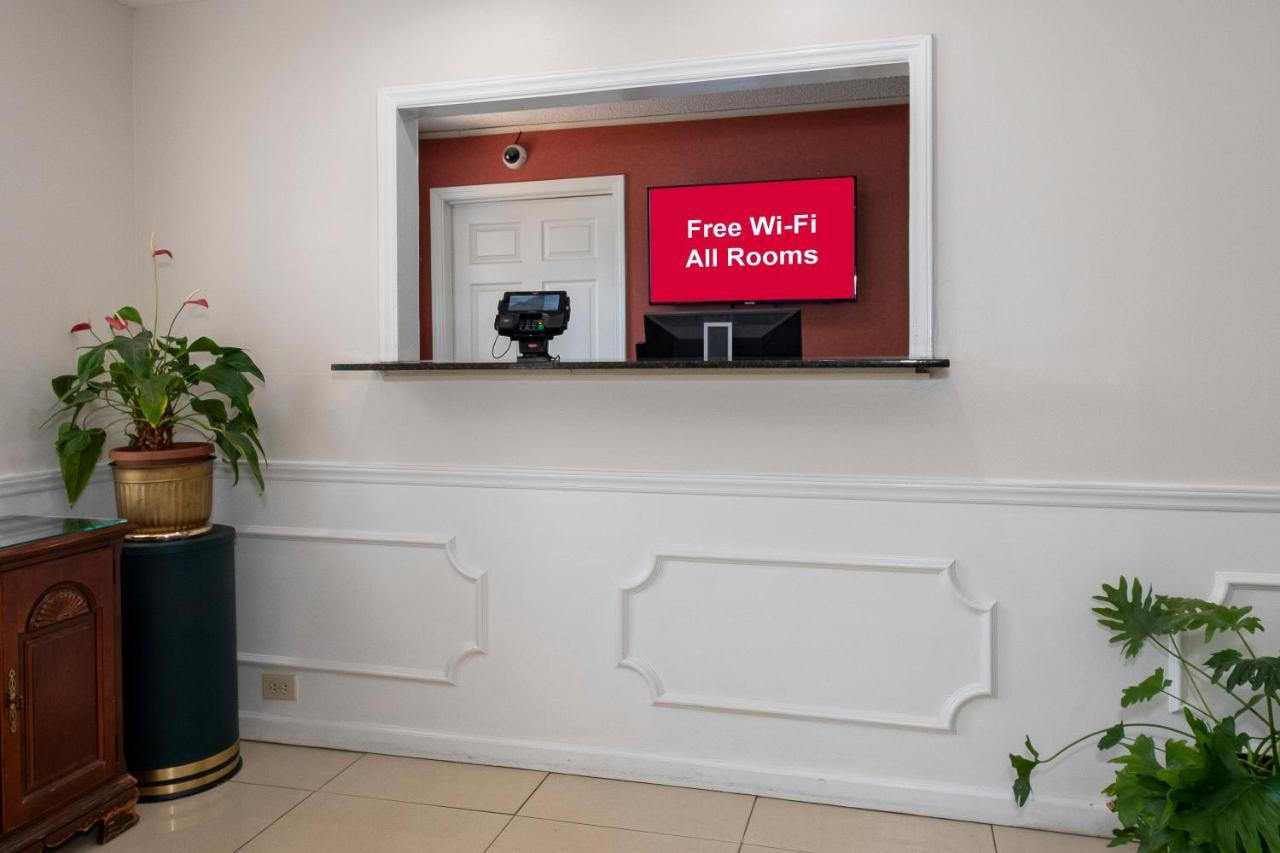 Red Roof Inn & Suites Уилсън Екстериор снимка