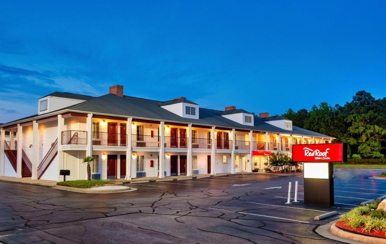 Red Roof Inn & Suites Уилсън Екстериор снимка