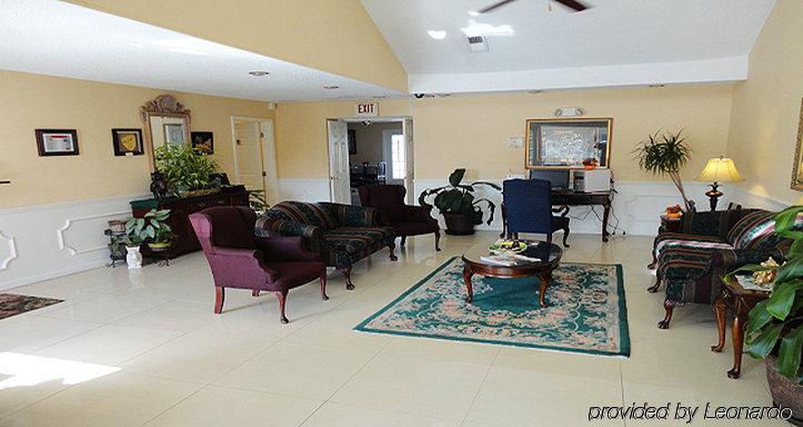 Red Roof Inn & Suites Уилсън Интериор снимка