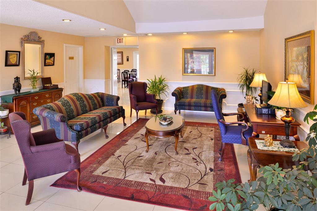 Red Roof Inn & Suites Уилсън Интериор снимка